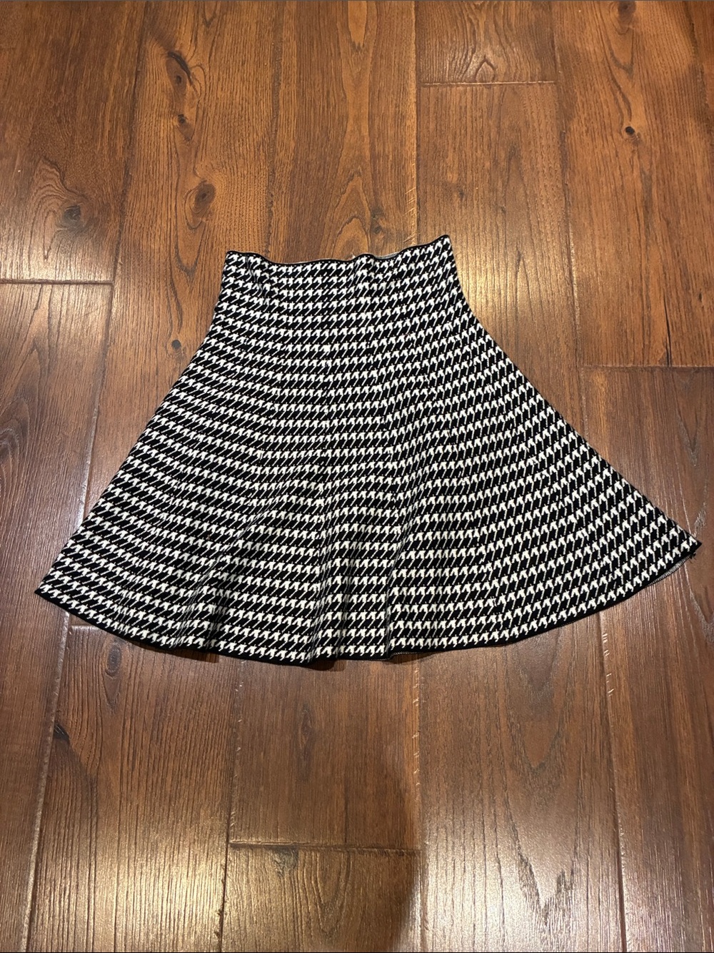 Max Studio Black and White Houndstooth Skater Skirt